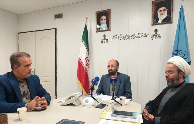 فرآیند روزآمدسازی سندتحول را با کمک مردم و نخبگان دنبال میکنیم