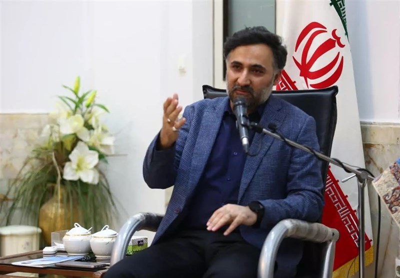 فیروزآبادی: سهم شرکتهای بزرگ در توسعه بسیار اندک است