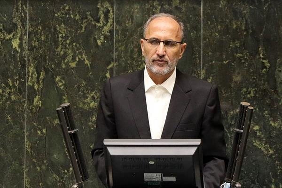 مدیریت صندوق ذخیره فرهنگیان را به معلمان بسپارید