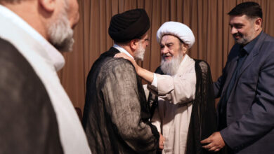 مراجع تقلید همواره مورد اعتماد و محل رجوع مردم بودهاند