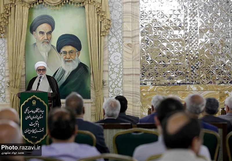 واکنش تولیت آستان قدس به مهاجرت نخبگان؛ نابهسامانی داریم، اما راهش رفتن نیست