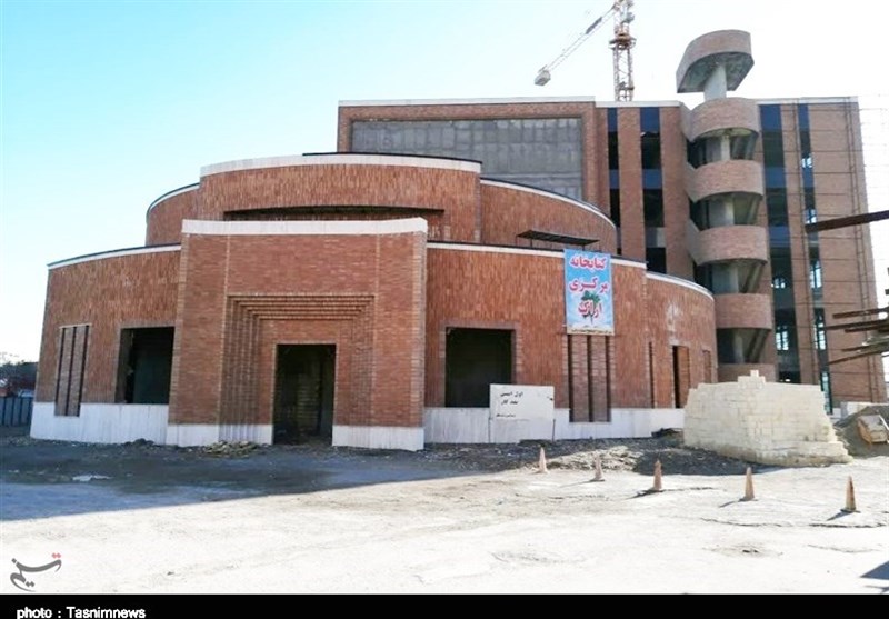وعده بهرهبرداری کتابخانه مرکزی اراک به سال ۱۴۰۳ تمدید شد