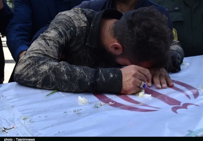 پیکر مطهر شهید گمنام در ورامین تشییع شد + فیلم