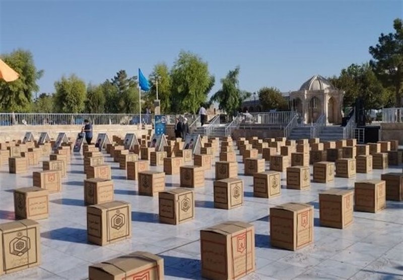 یک هزار و ۶۰۰ بسته لوازمالتحریر بین دانشآموزان کم برخوردار قمی توزیع شد