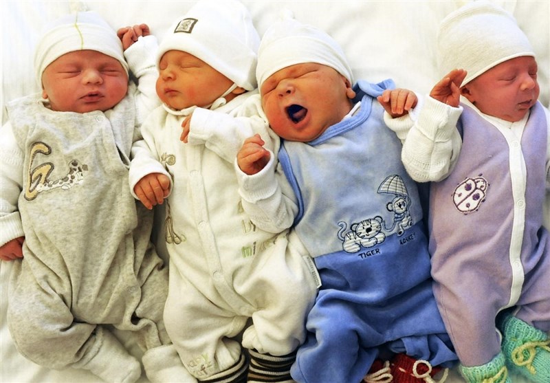 ۲ خانواده چهار و دوقلو در نجفآباد زمیندار شدند