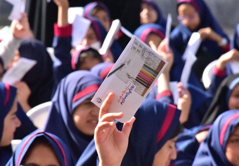 ۶۵۰دانشآموز تحت پوشش کمیته امداد نطنز چشمانتظار کمک خیران