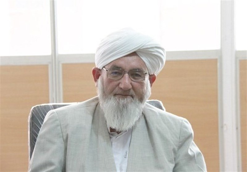 آخوند پروانه: شیعه و سنی در سایه جمهوری اسلامی ایران با یکدیگر برادر و همدل هستند