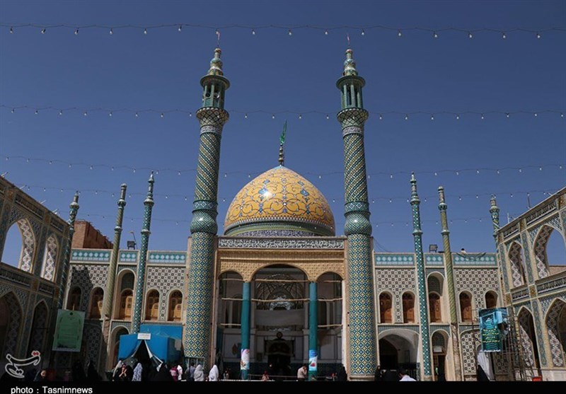 آستان علی بن باقر(ع) کاشان رتبه نخست جشنواره ملی «سلاله» در بین بقاع متبرکه استان اصفهان کسب کرد