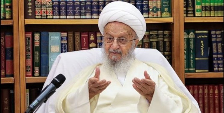 آیتالله مکارم شیرازی: دشمن به دنبال نفوذ افکار خود میان جامعه اسلامی است
