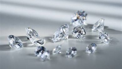 اتحادیه اروپا ممنوعیت خرید الماس روسیه را در بسته ۱۲ تحریمها میگنجاند