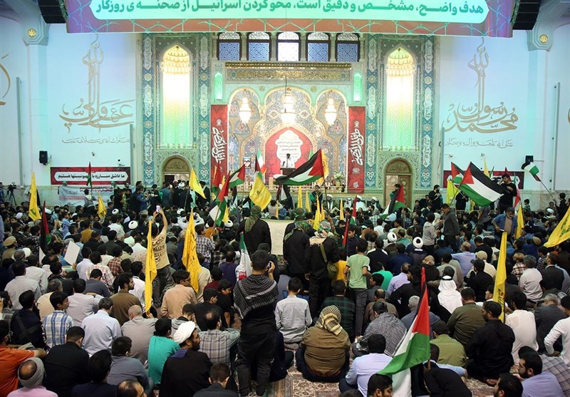 اجتماع بینالمللی عاشقان مبارزه با رژیم صهیونیستی در حرم بانوی کرامت + تصاویر