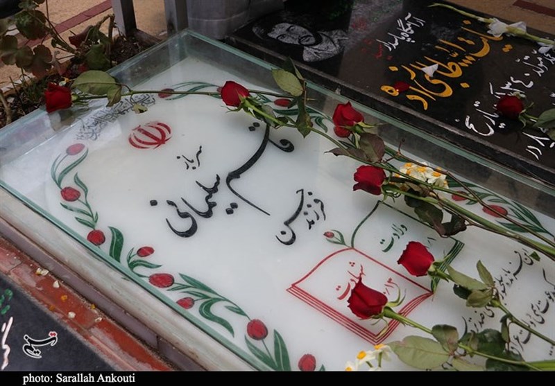 ادای احترام نیروهای فراجای استان کرمان به مقام شامخ شهید سلیمانی