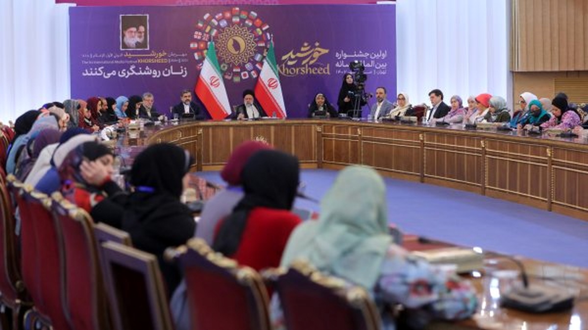 ادعاهای غربیها درباره حقوق زنان صرفا برای استفاده ابزاری است