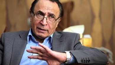 اسماعیل آذر پاسخ داد؛ چرا برنامه مشاعره دیگر پخش نمیشود؟