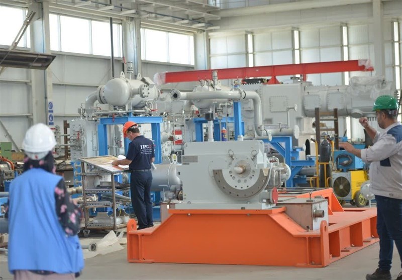 اصفهان با توسعه اقتصاد «گردشگری» و «دانشبنیان» زنده میماند