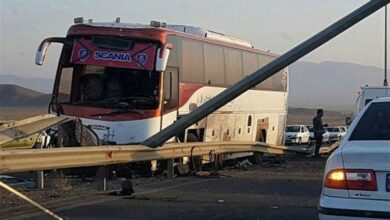 انحراف اتوبوس در محور نطنز ـ کاشان با ۲۲ مصدوم 