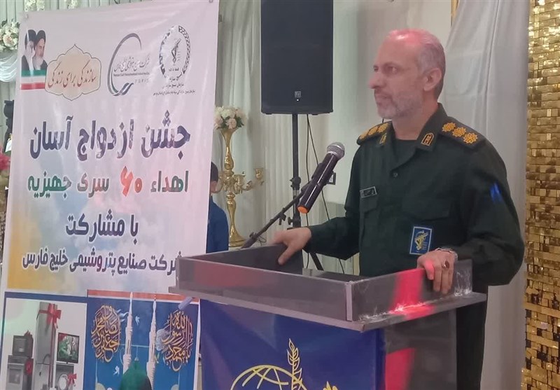 اهدای ۶۰ میلیارد جهیزیه از سوی سپاه به زوجهای جوان استان بوشهر + تصویر