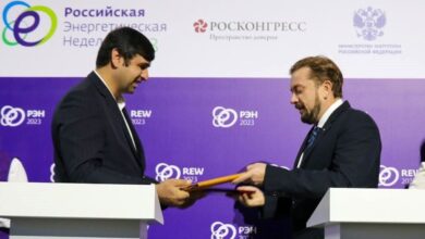 ایران و روسیه برای همکاری مطالعاتی در حوزه نفت و گاز تفاهمنامه امضا کردند