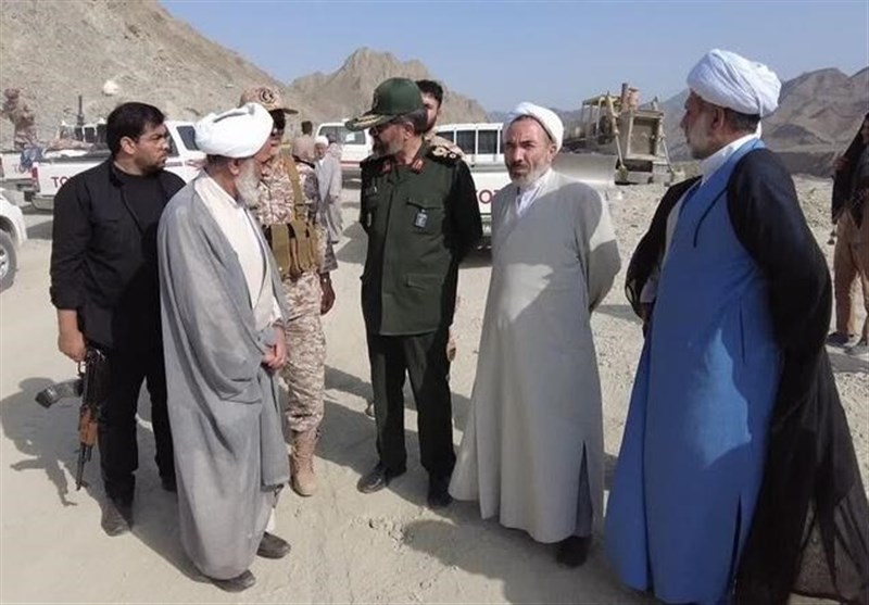 بازدید نماینده رهبر انقلاب از نقطه صفر مرزی/ دیدار حاجی صادقی با سران طوایف سیستان و بلوچستان