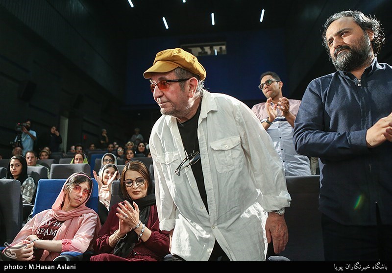 تصاویری جدید از داخل منزل مهرجویی پس از قتل/ تحقیقات میدانی پلیس برای دستگیری عاملان جنایت + فیلم