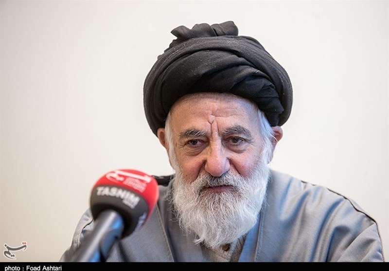 جان صدها هزار انسان در فلسطین بازیچه دشمنان اسلام قرار گرفته است