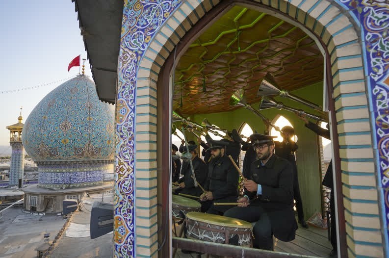 حرم مطهر شاهچراغ (ع) در سالروز میلاد رسول اکرم (ص) غرق در شادی و سرور است + تصویر