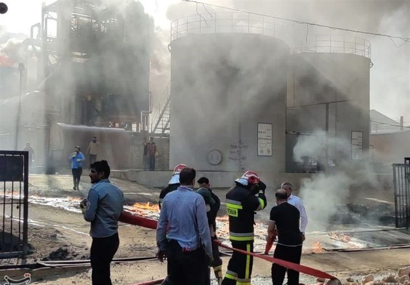 حریق ساختمانی در مریوان/ شهروندان گرفتار در ساختمان نجات یافتند