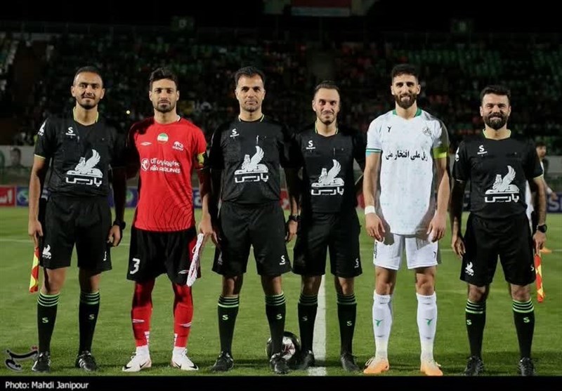 حواشی دیدار ذوبآهن اصفهان و تراکتور تبریز/ از آتش گرفتن یک درخت تا تشویق ایسلندی ربیعی + تصویر