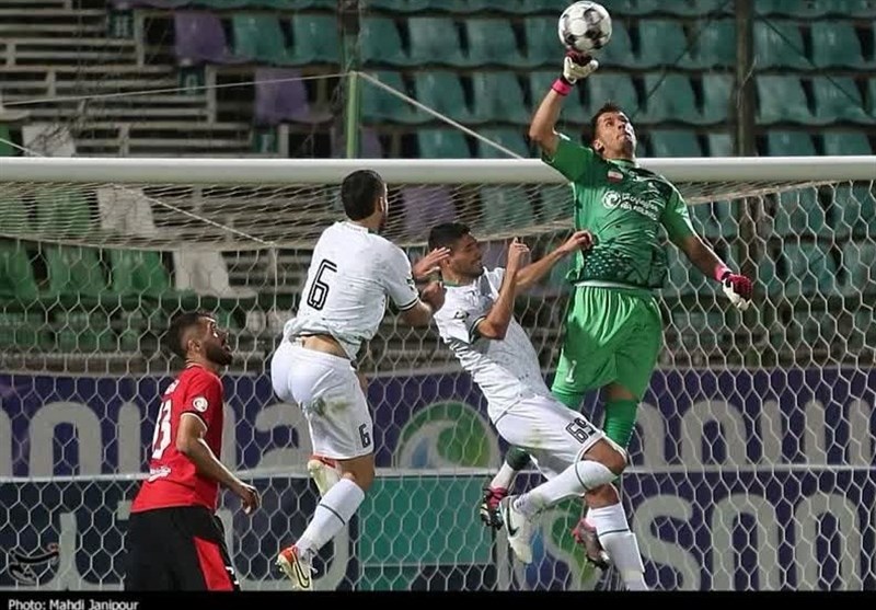 حواشی دیدار ذوبآهن اصفهان و تراکتور تبریز/ از آتش گرفتن یک درخت تا تشویق ایسلندی ربیعی + تصویر