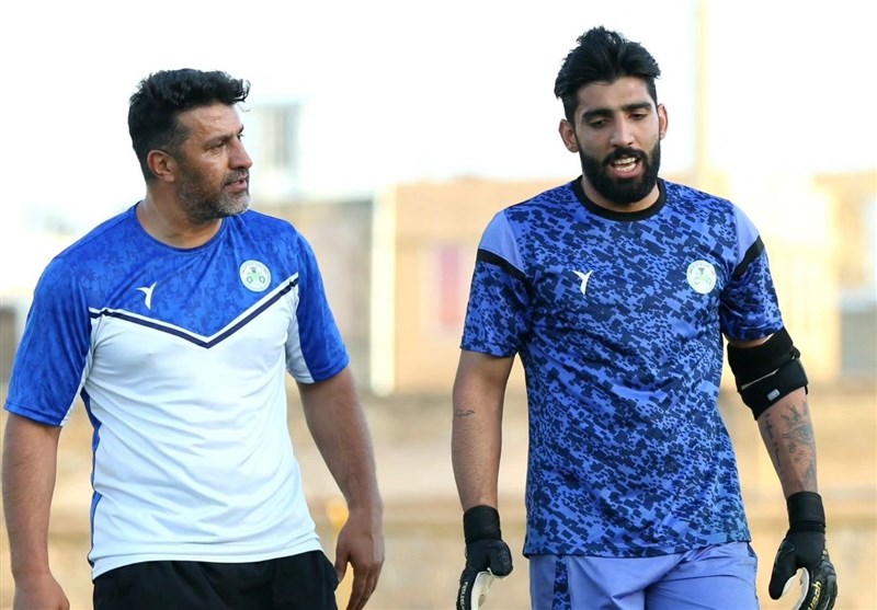 حواشی نیمه اول دیدار ذوبآهن اصفهان و تراکتور تبریز؛ از غیبت فرعباسی تا مصدومیت کمک داور اول