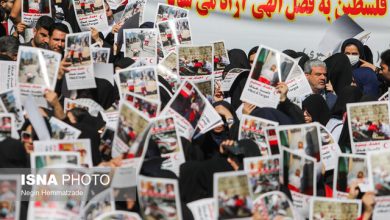 خشم و اندوه ایران؛ تجمع تهرانیها در میدان انقلاب