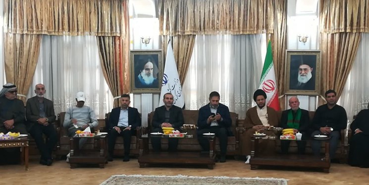 دیدار صمیمی استاندار کرمانشاه با موکبداران عراقی