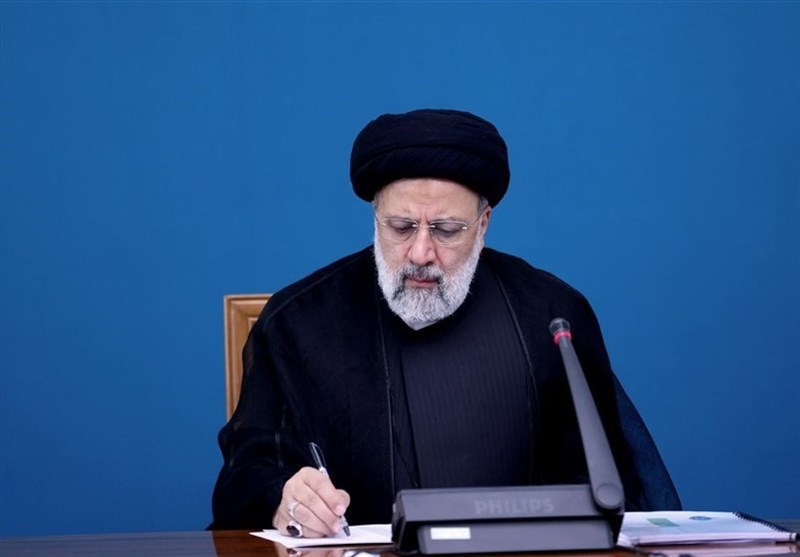 رئیس جمهور: تأمین مسکن جوانان را با اولویت دنبال میکنیم/ تحویل زمین برای ساخت مسکن در سطح گسترده