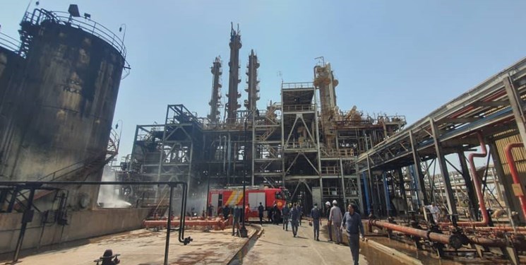 رئیس دادگستری بوشهر: شرکت گاز از پتروشیمیها ۹۰ هزار میلیارد تومان طلب دارد