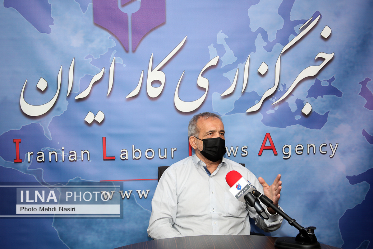 رشد ۸ درصدی بدون پذیرش قواعد اقتصاد جهانی غیرممکن است/ چین و روسیه با پذیرش FATF کار خود را پیش میبرند، ما هنوز دنبال ایجاد پول مشترک هستیم