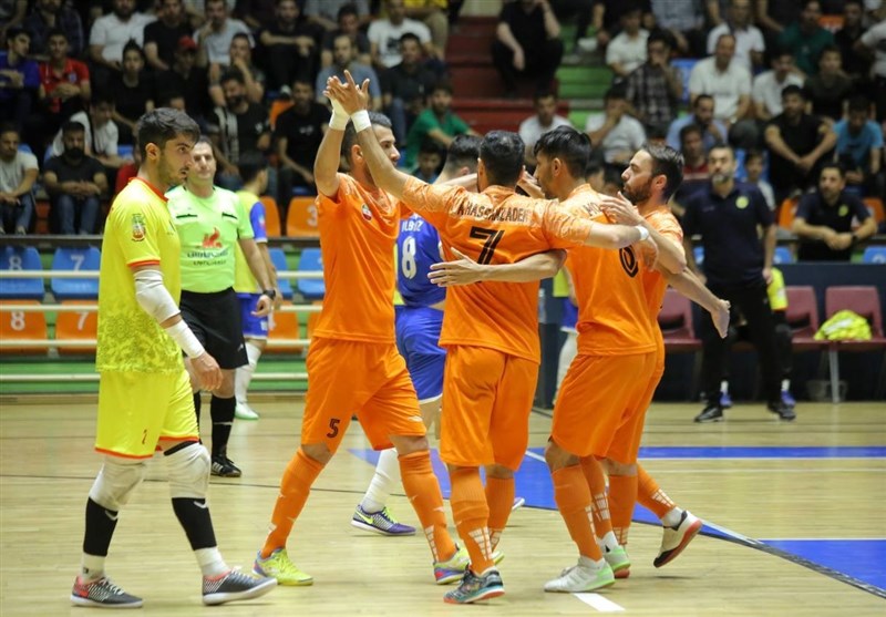 سرمربی مس سونگون: حافظ ساری تیم دست و پا بستهای نبود/ هنوز تیم کامل مس را در اختیار نداشتیم