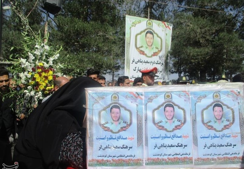 سنگتمام لرستانیها در تشییع فرمانده شهید/ پیکر شهید «پناهیفر» در زادگاهش آرام گرفت + تصاویر