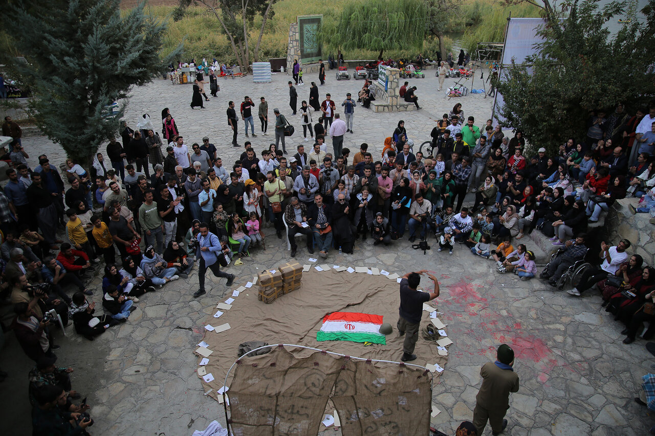 شانزدهمین جشنواره بینالمللی تئاتر خیابانی مریوان شانزدهمین جشنواره بینالمللی تئاتر خیابانی مریوان