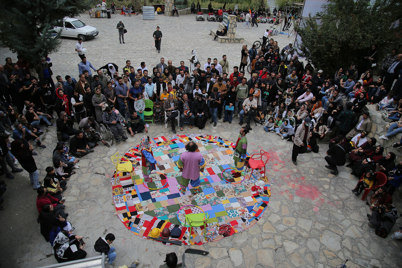 شانزدهمین جشنواره بینالمللی تئاتر خیابانی مریوان شانزدهمین جشنواره بینالمللی تئاتر خیابانی مریوان
