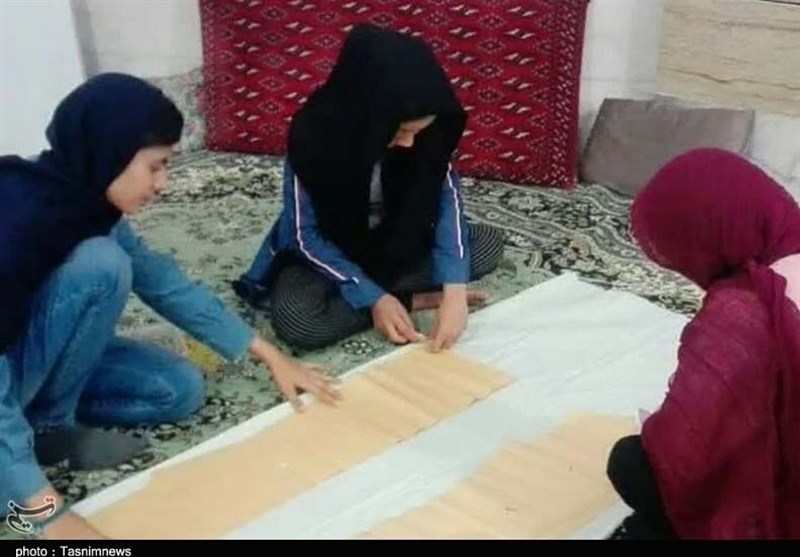 شرایط مهارت آموزی مشاغل خانگی و هنری باید برای بانوان خانهدار فراهم شود