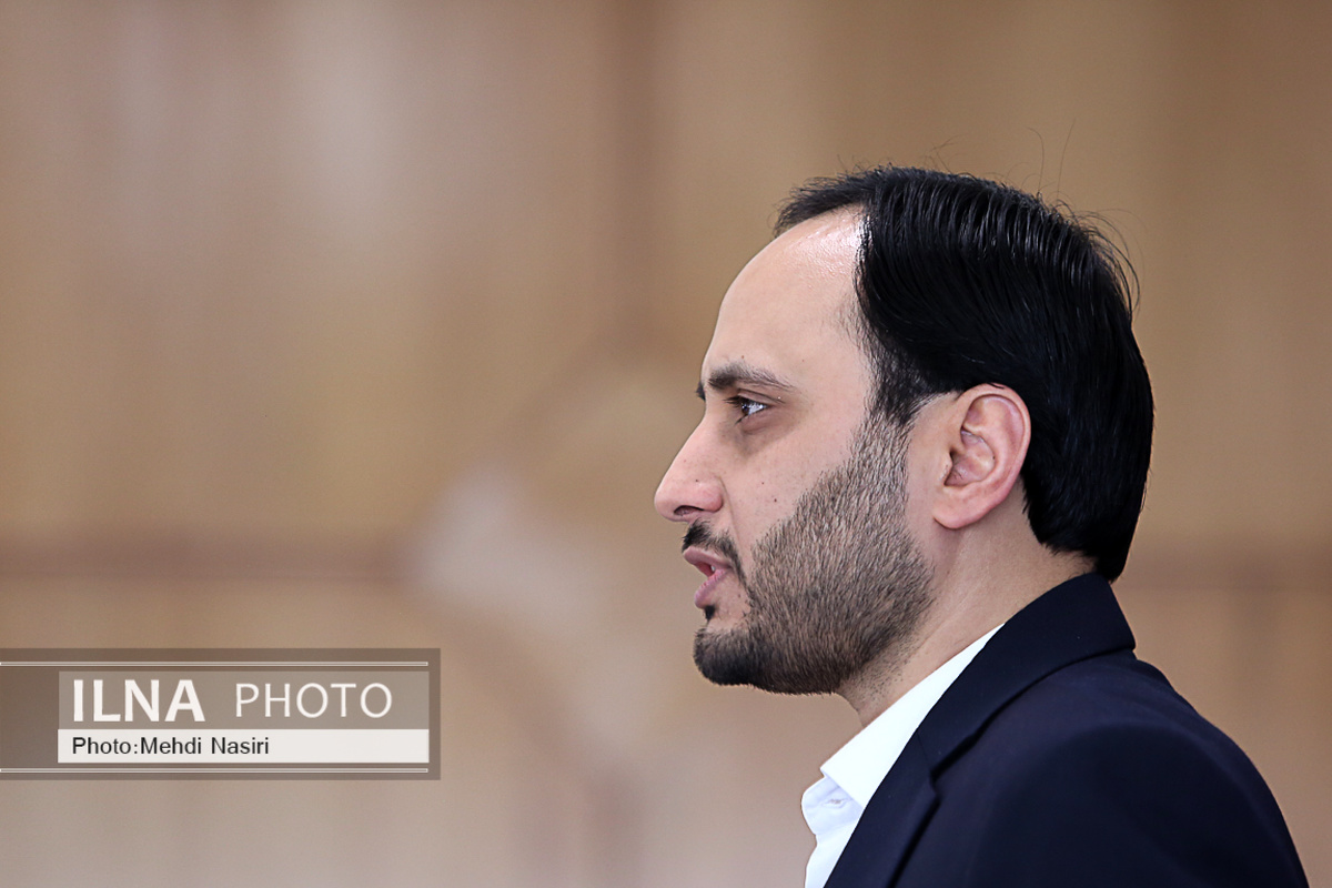 عزم دولت ساخت ایران قوی با تکیه به جوانان است