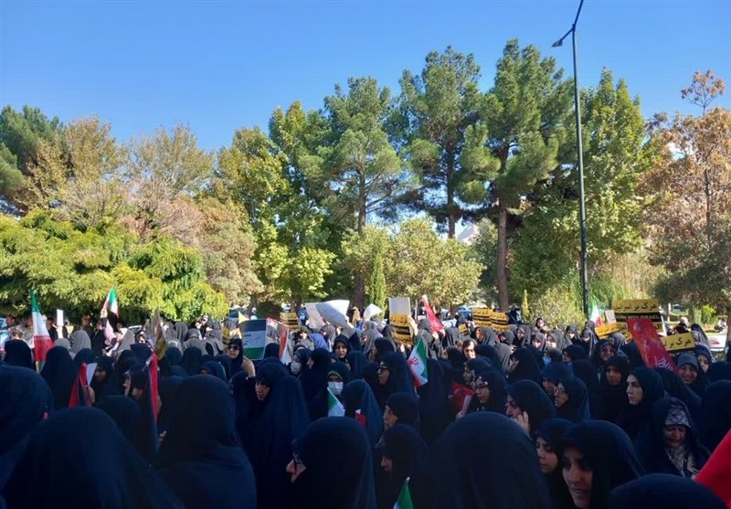 غرش مردم کرمانشاه در محکومیت اسرائیل/ اعلام حمایت “شیعه و سنی” از مردم فلسطین + فیلم