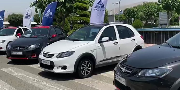 فارس من| بیتوجهی پارسخودرو به پویش یکسانسازی حقوق کارکنانش با سایپا