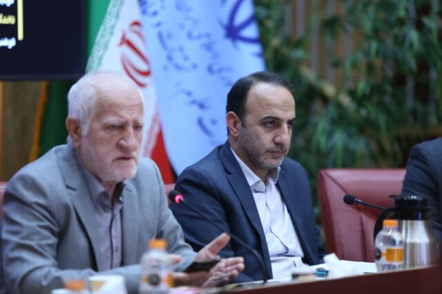 فعالیت سیاسی قانونمند را حمایت میکنیم/تشکلهای دانشجویی برای انتخابات برنامه داشته باشند