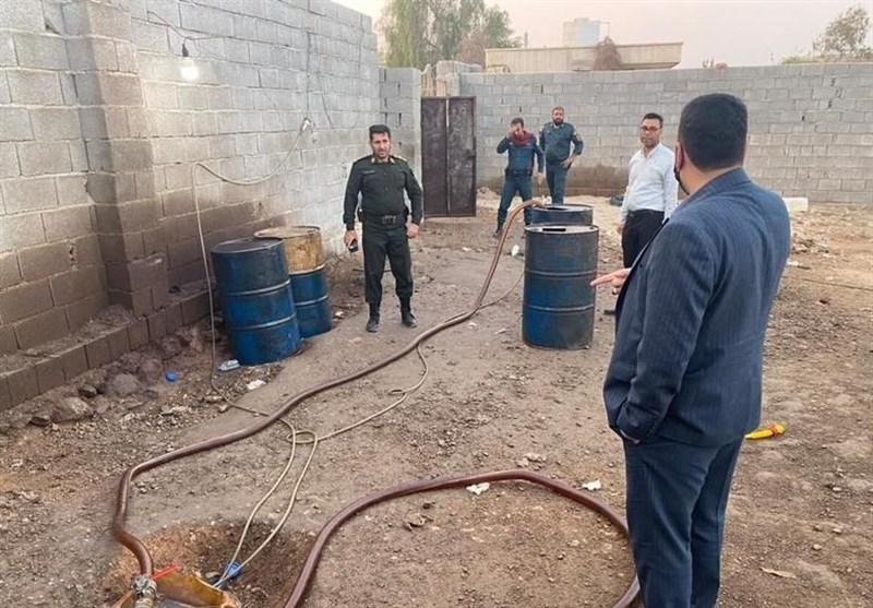قاچاق ۶۰ کیلومتری سوخت در میناب/ انهدام ۱۰۰ مخزن نگهداری سوخت قاچاق