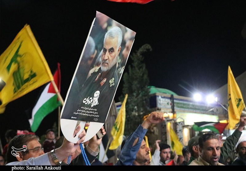 لرستانیها پیروزی فلسطین را با تصاویر “حاج قاسم” جشن گرفتند/ اهتزار پرچم ایران و فلسطین + فیلم