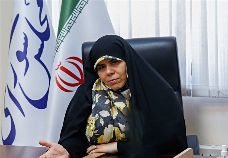 مخالف ایجاد وزارت خانواده هستیم/ برنامه هفتم در حوزه زنان بروزرسانی شده است| گفتگو با فاطمه قاسم پور