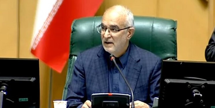 مصری: مجلس و دولت برای تعیین تکلیف موضوع بازنشستهها جلسه تشکیل میدهد