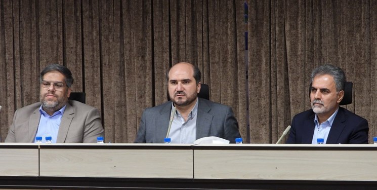 منصوری: ۱۴ هزار میلیارد تومان تسهیلات برای اشتغال و معیشت مردم پرداخت میشود