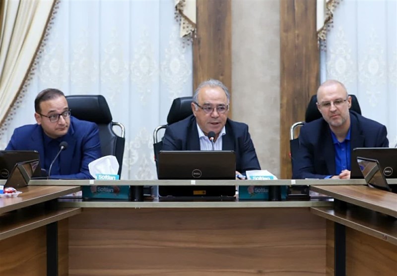 نشست کاردار سفارت صربستان در ایران با فعالان اقتصادی استان مرکزی برگزار شد